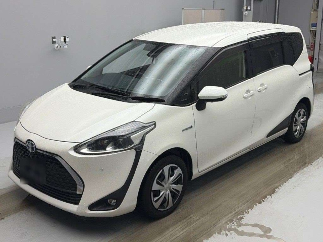 TOYOTA SIENTA — фото