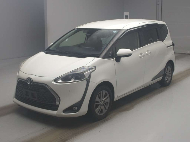 TOYOTA SIENTA — фото