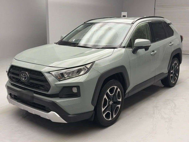 TOYOTA RAV4 — фото