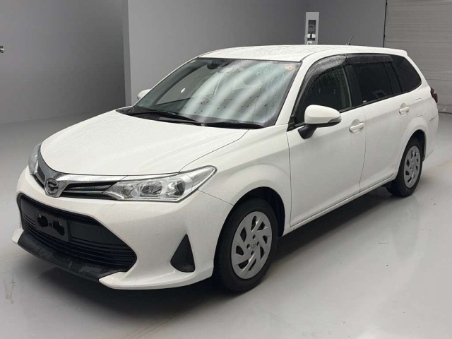 TOYOTA COROLLA — фото