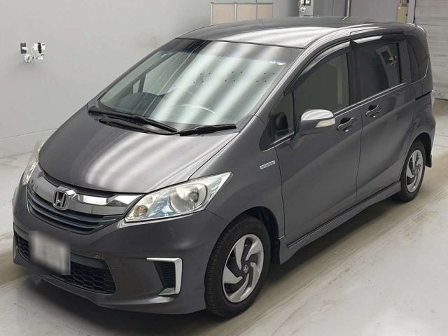 HONDA FREED — фото