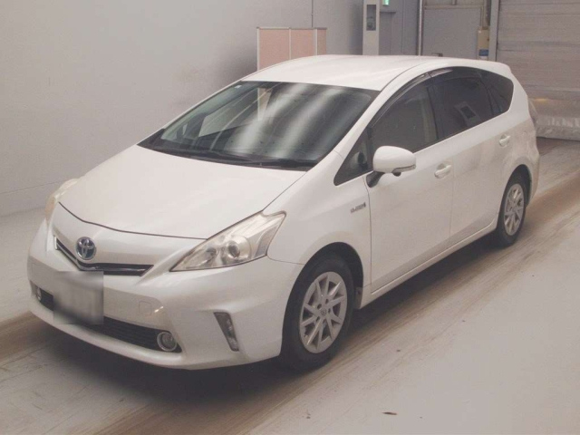 TOYOTA PRIUS — фото
