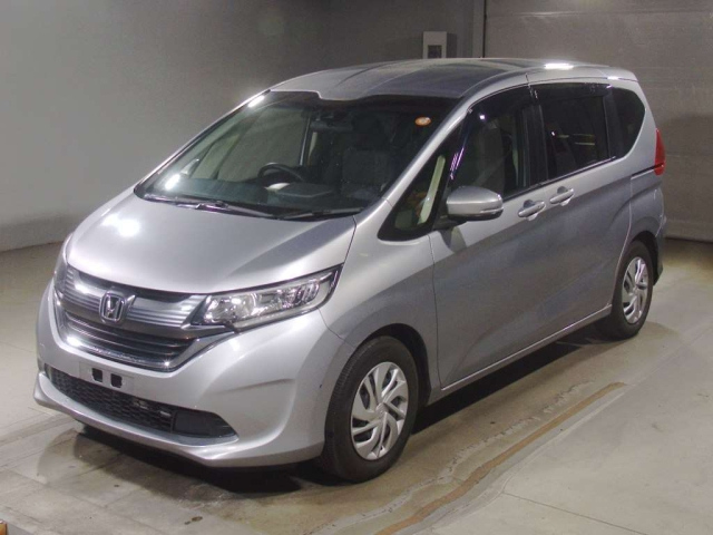 HONDA FREED — фото