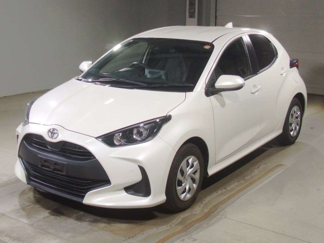 TOYOTA YARIS — фото