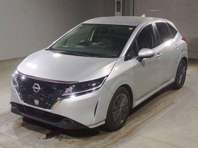 NISSAN NOTE — фото
