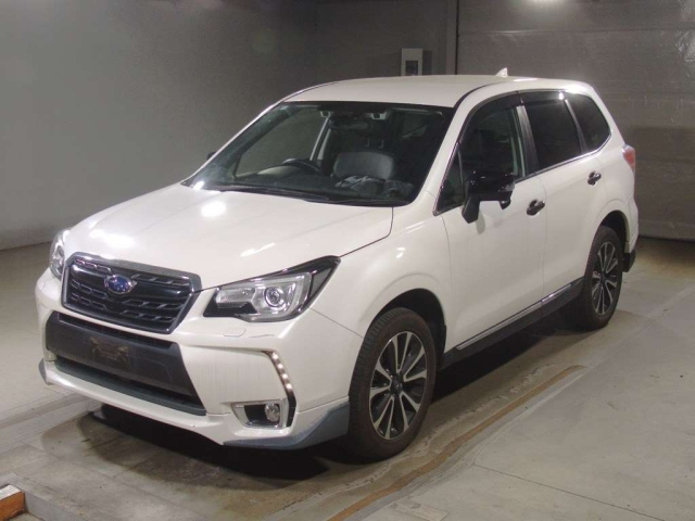 SUBARU FORESTER — фото