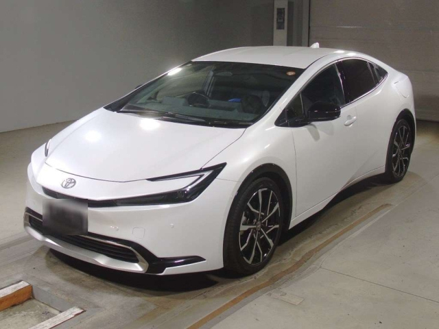 TOYOTA PRIUS — фото