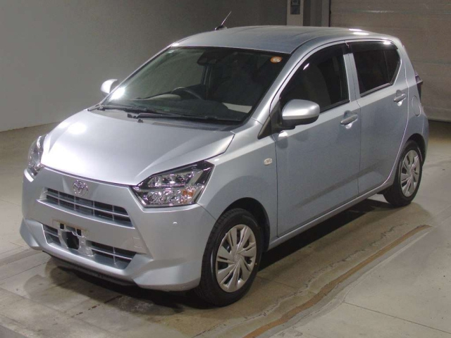 TOYOTA PIXIS — фото