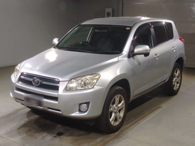 TOYOTA RAV4 — фото