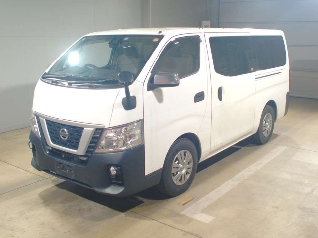 NISSAN CARAVAN — фото