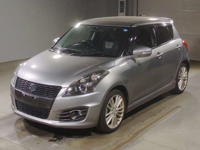 SUZUKI SWIFT — фото