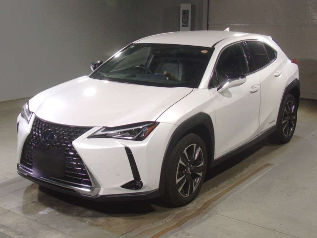 LEXUS UX — фото