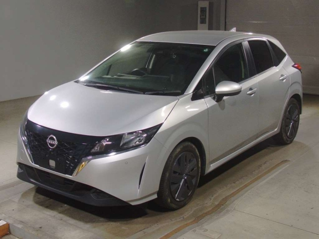 NISSAN NOTE — фото