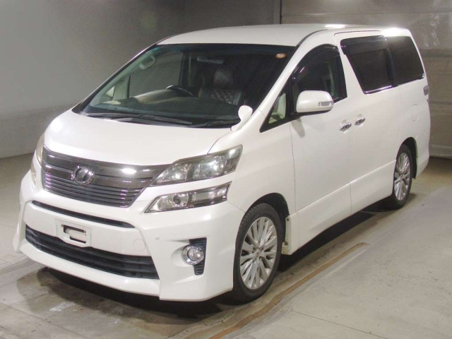 TOYOTA VELLFIRE — фото