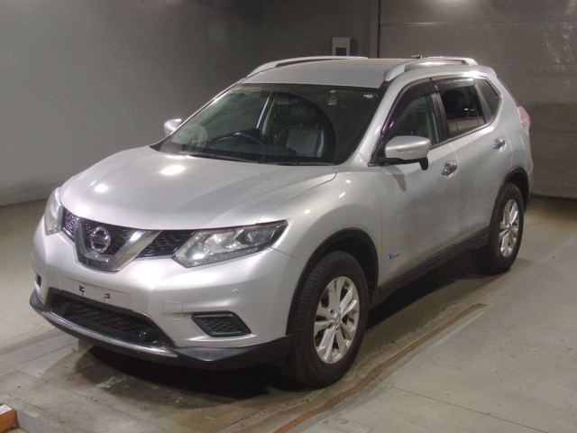 NISSAN X TRAIL — фото