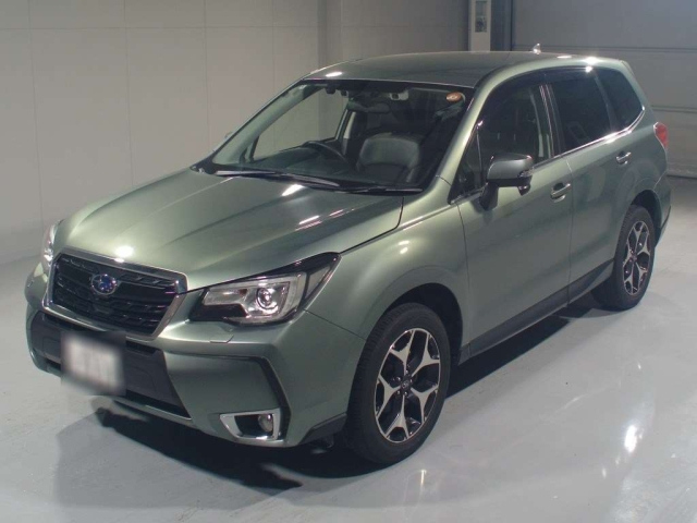 SUBARU FORESTER — фото