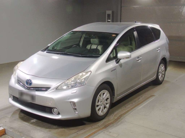 TOYOTA PRIUS — фото
