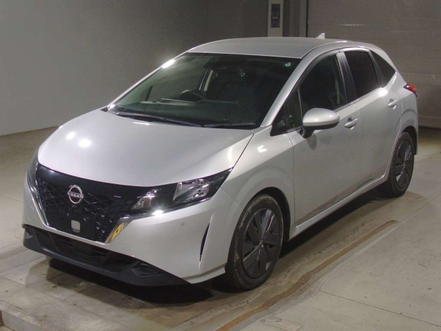 NISSAN NOTE — фото
