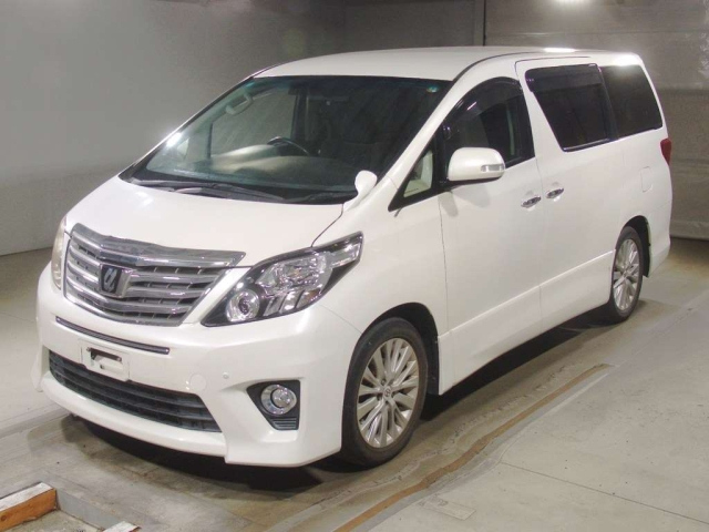 TOYOTA ALPHARD — фото