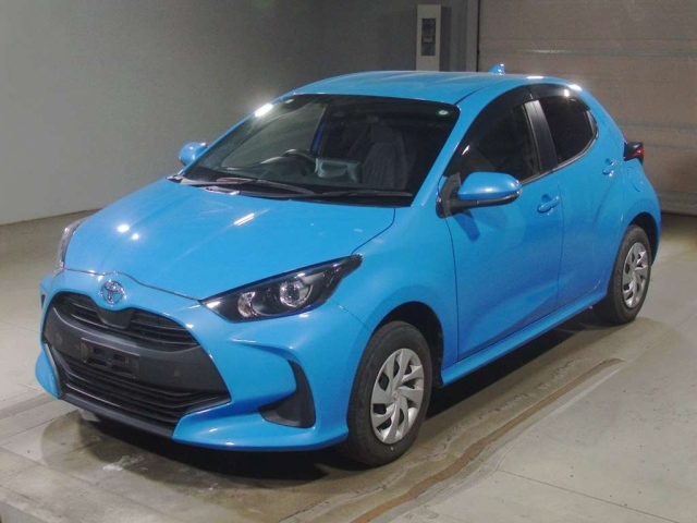 TOYOTA YARIS — фото