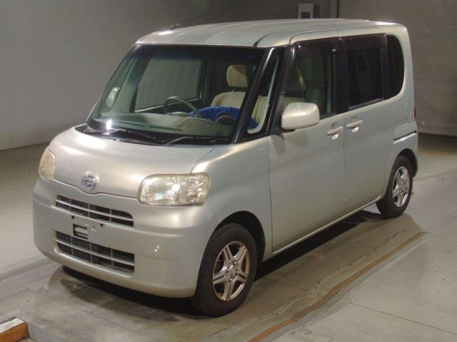 DAIHATSU TANTO — фото