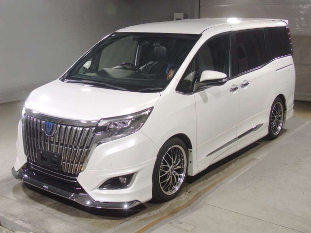 TOYOTA PRIUS — фото