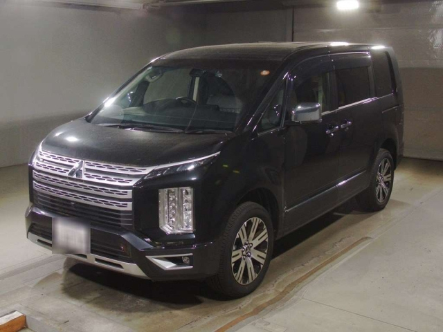 MITSUBISHI DELICA — фото
