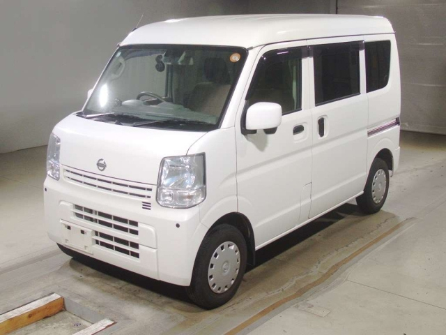 NISSAN CLIPPER — фото