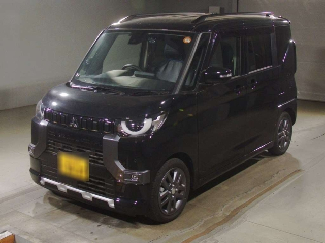 MITSUBISHI DELICA — фото