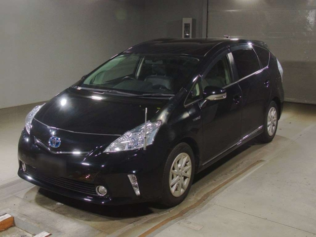 TOYOTA PRIUS — фото