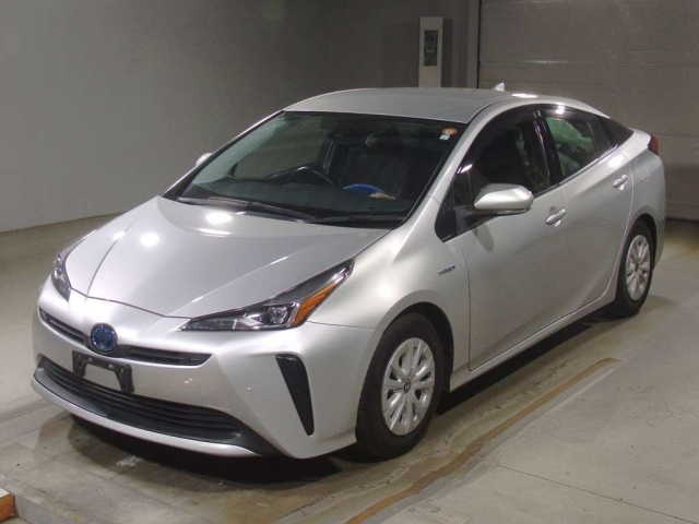 TOYOTA PRIUS — фото