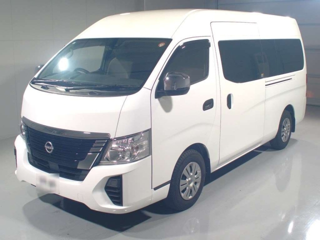 NISSAN CARAVAN — фото