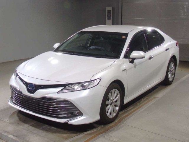TOYOTA CAMRY — фото