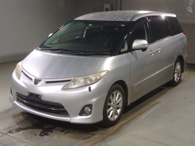 TOYOTA ESTIMA — фото