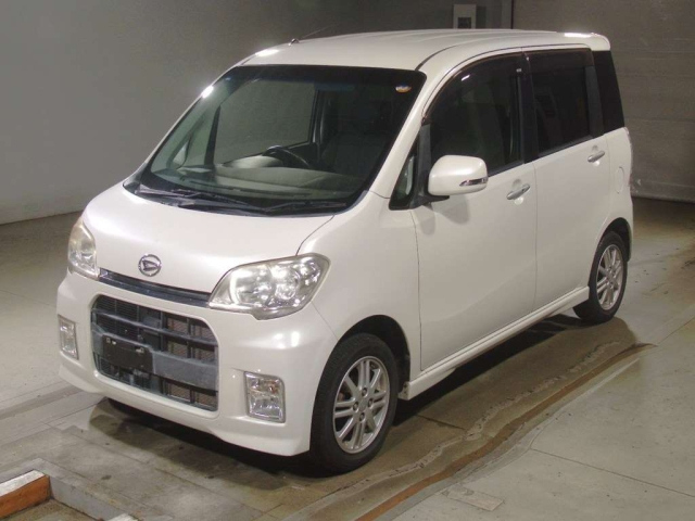 DAIHATSU TANTO — фото