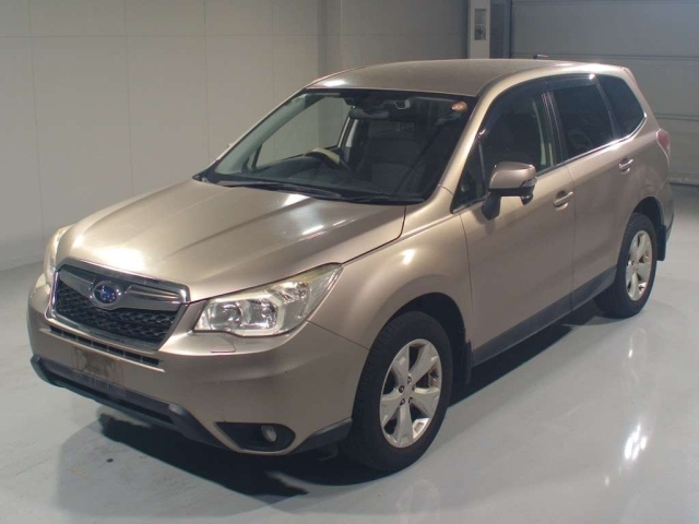 SUBARU FORESTER — фото