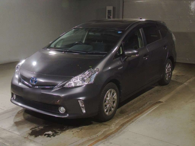 TOYOTA PRIUS — фото