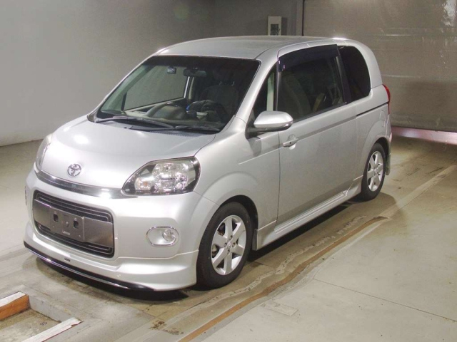 TOYOTA PORTE — фото