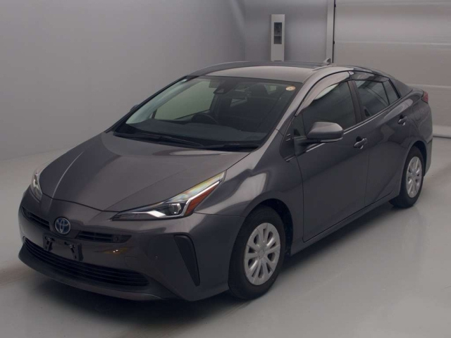 TOYOTA PRIUS — фото
