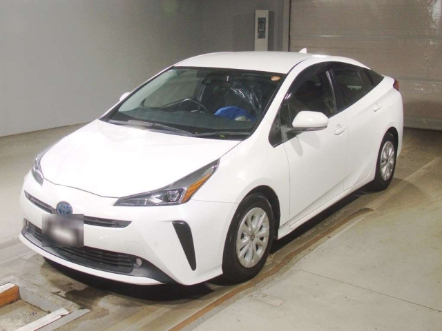 TOYOTA PRIUS — фото