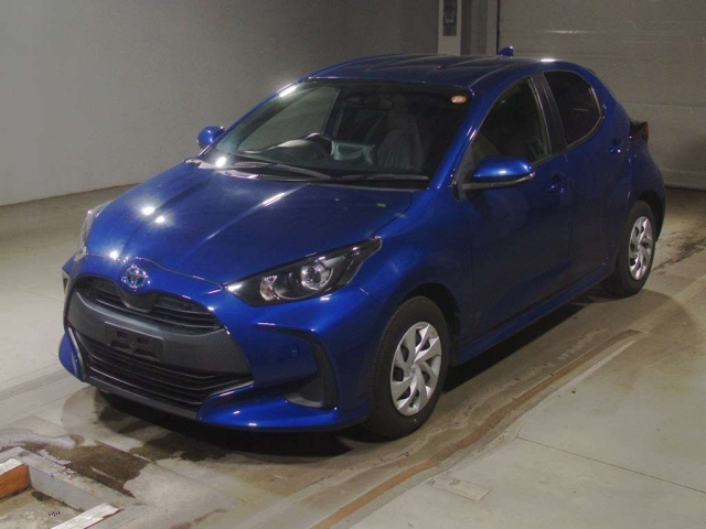 TOYOTA YARIS — фото