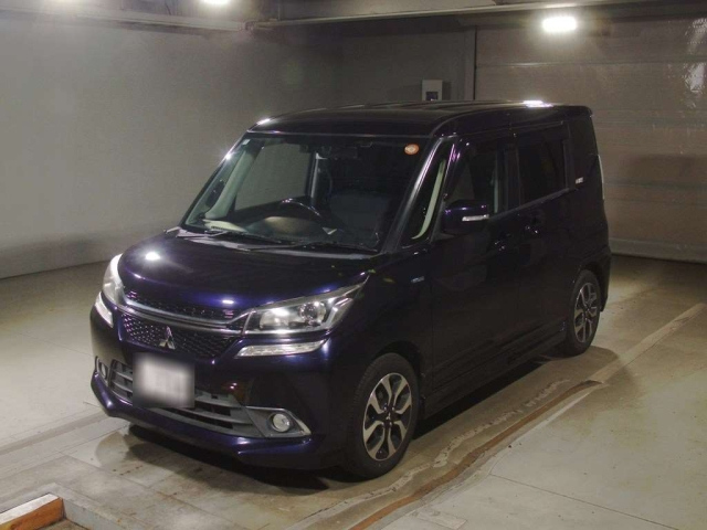 MITSUBISHI DELICA — фото