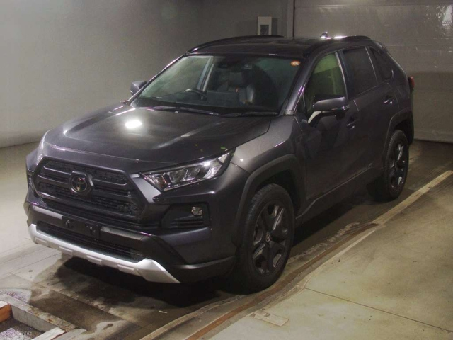 TOYOTA RAV4 — фото