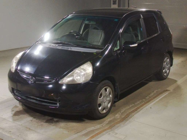 HONDA FIT — фото