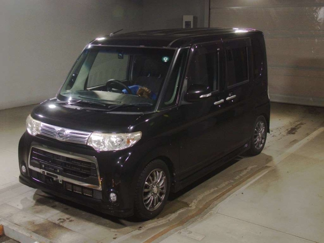 DAIHATSU TANTO — фото