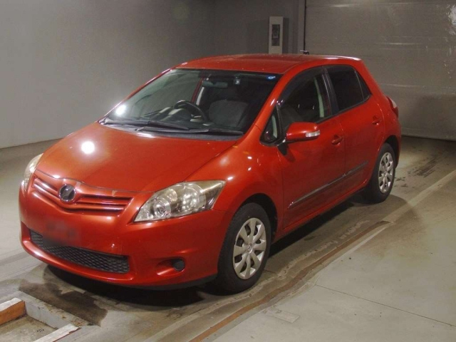 TOYOTA AURIS