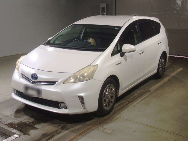 TOYOTA PRIUS — фото