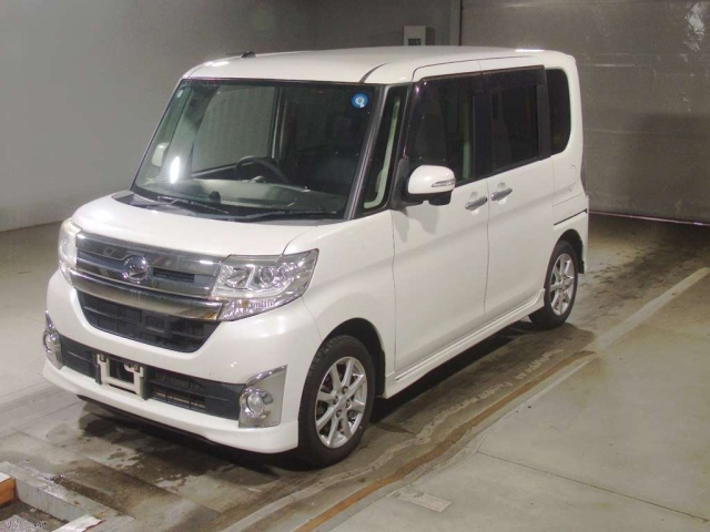 DAIHATSU TANTO — фото