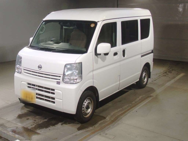 NISSAN CLIPPER — фото