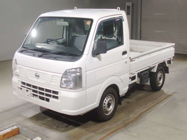 NISSAN CLIPPER — фото